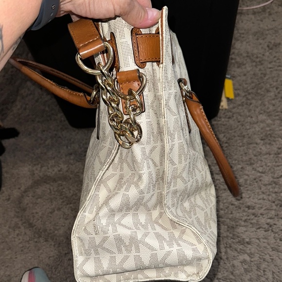 Michael Kors White and Brown Signature Tote Bag - Picture 6 of 10